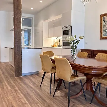 Apartment On La Concha - Iru *